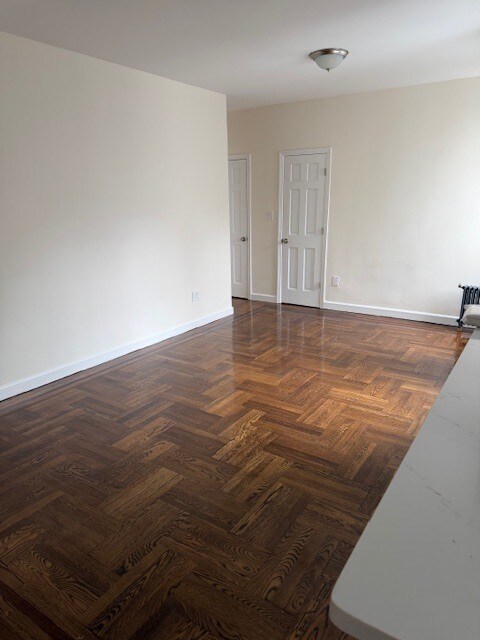 Building Photo - 371 95th St