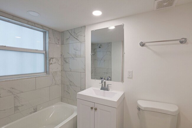 Building Photo - Ben Mar 2590-105