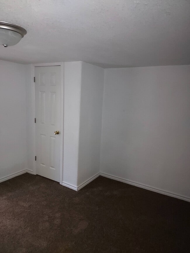 Building Photo - 6161 Cheyenne Trail
