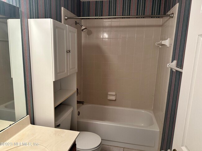 Building Photo - 4345 Gran Meadows Ln S