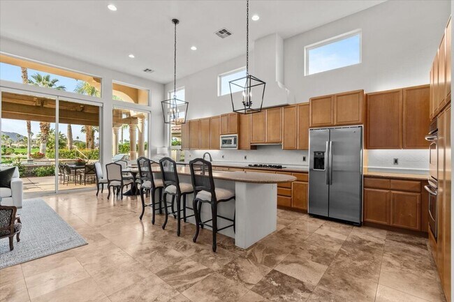 Building Photo - 79910 Mission Dr E