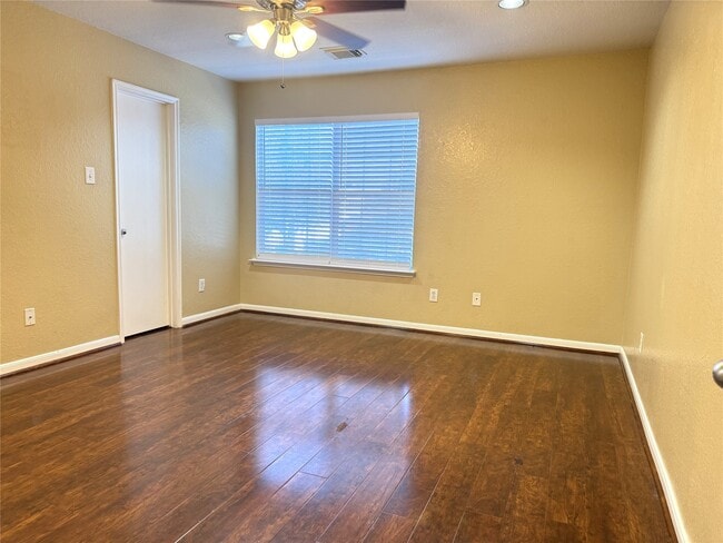 Building Photo - 15711 Western Skies Dr