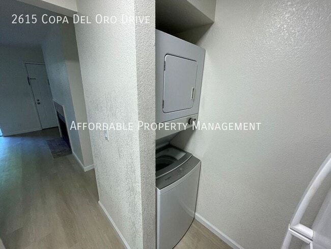 Building Photo - 2615 Copa Del Oro Dr