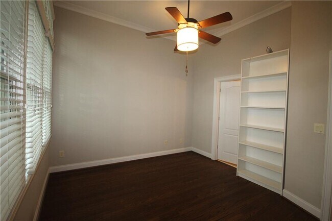 Building Photo - 1258 DeKalb Ave NE