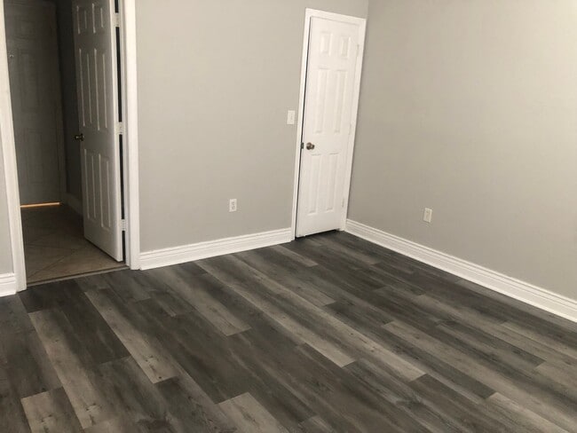 Building Photo - 5550 Pga Blvd