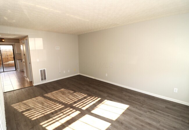 Building Photo - 8176 Rochester Way