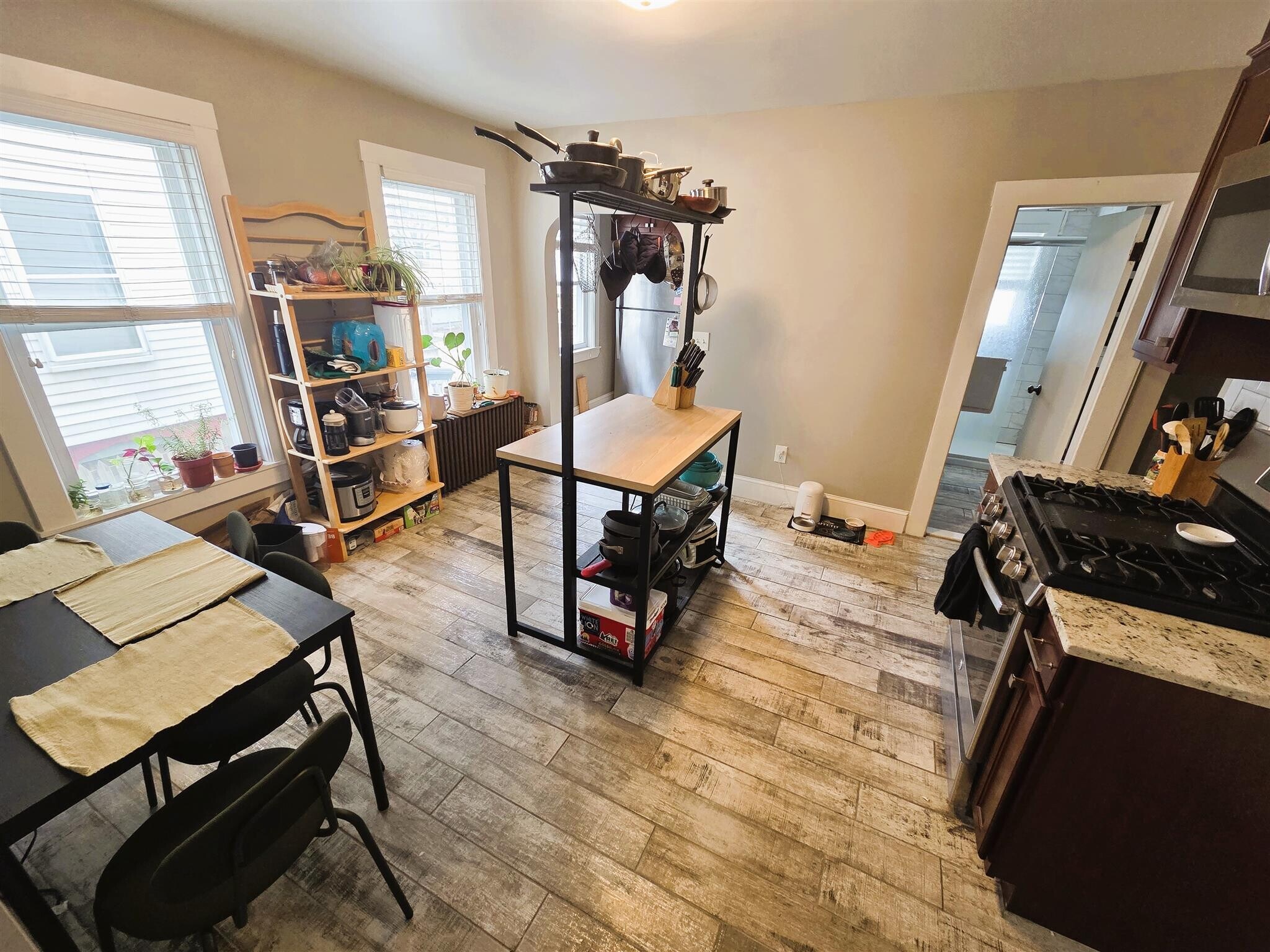 Building Photo - 55 Gorham St