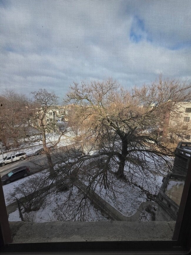 Building Photo - 6527 S Kimbark Ave