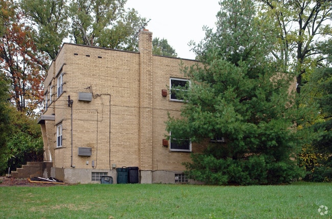 Building Photo - North Bend Apartments