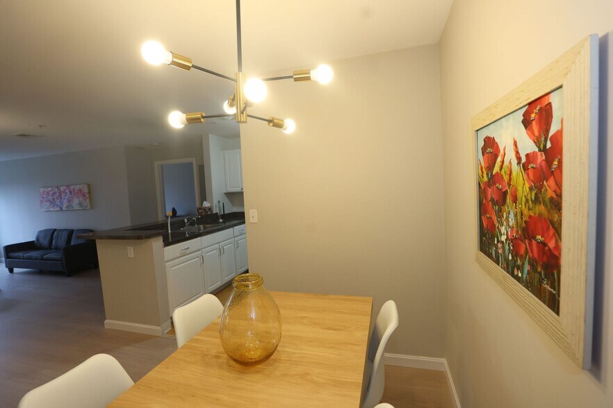 Building Photo - 30 Franklin St