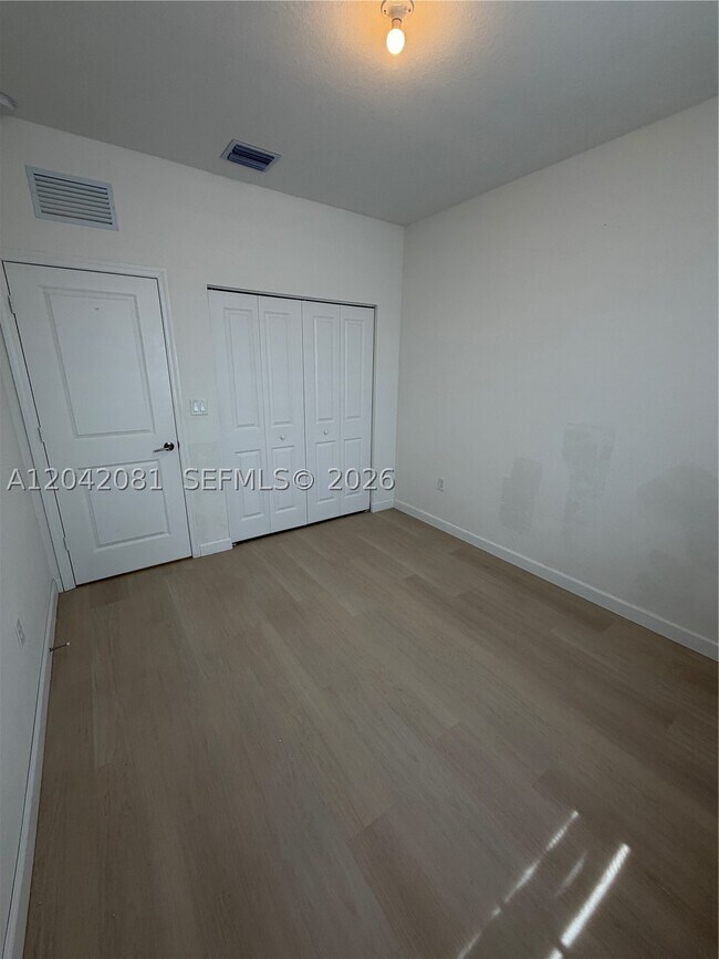 Building Photo - 2889 25rd 2889