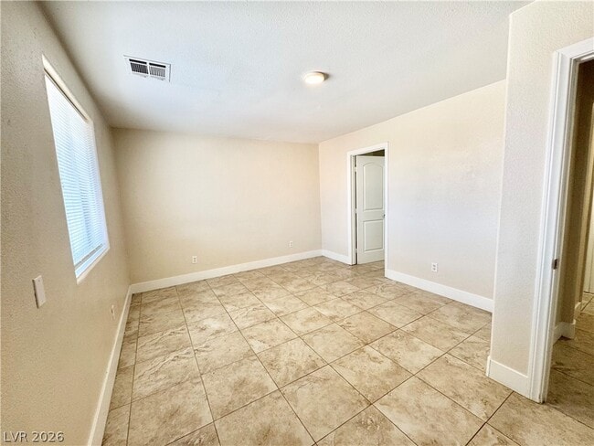 Building Photo - 640 E San Lorenzo St