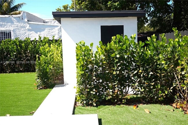 Building Photo - 53 NW 68th St