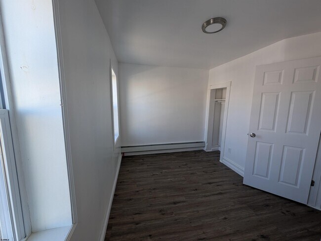 Building Photo - 124 N Delaware Ave