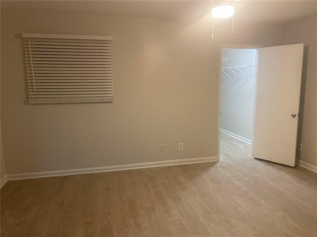 Building Photo - Room in Townhome on Baker Ct