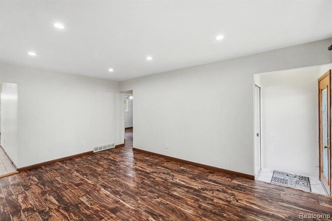 Building Photo - 12260 De Grove Dr