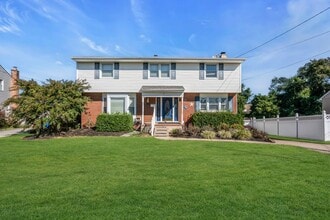 Building Photo - 721 Rancocas Ave