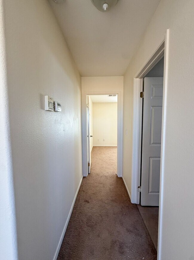 Building Photo - 29 Palms Home