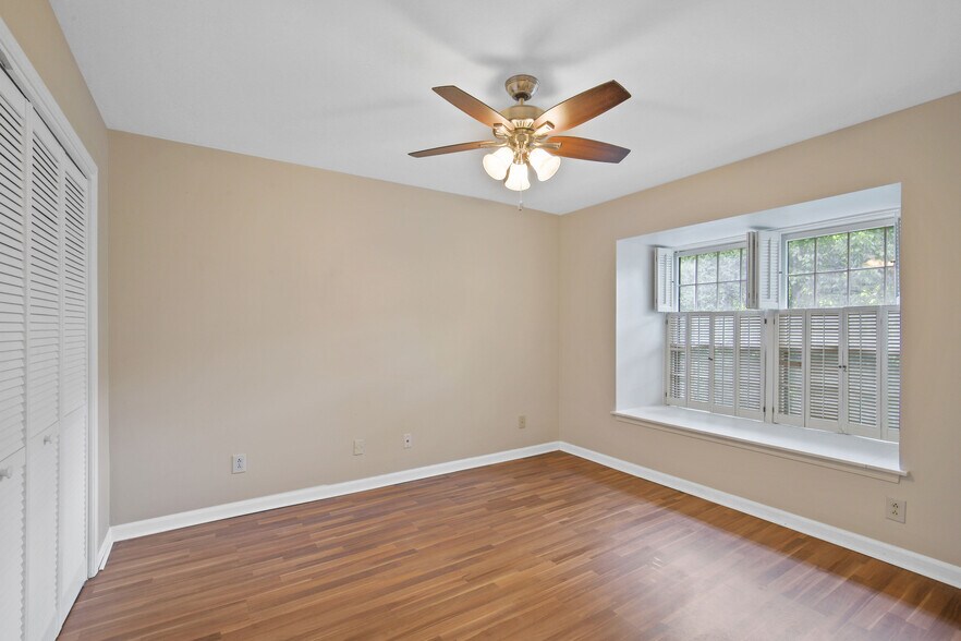 Building Photo - 93 La Rue Pl NW