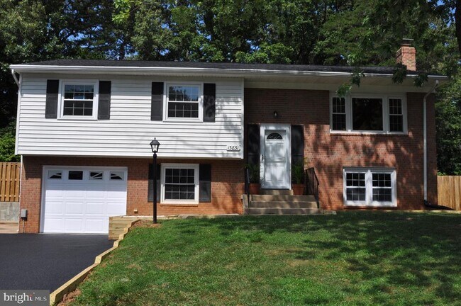 Building Photo - 13831 Delaney Rd