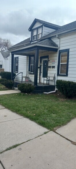 Primary Photo - 957 Park Ave