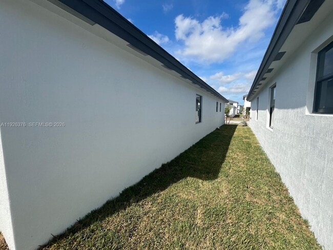 Building Photo - 11774 SW 231st Ln