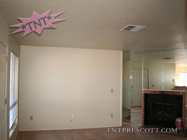 Building Photo - Condo in Montana Villas HOA ~ HOLD