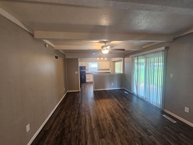 Building Photo - 10013 N Harrison Dr
