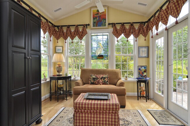 Building Photo - 6727 Evensong Ln