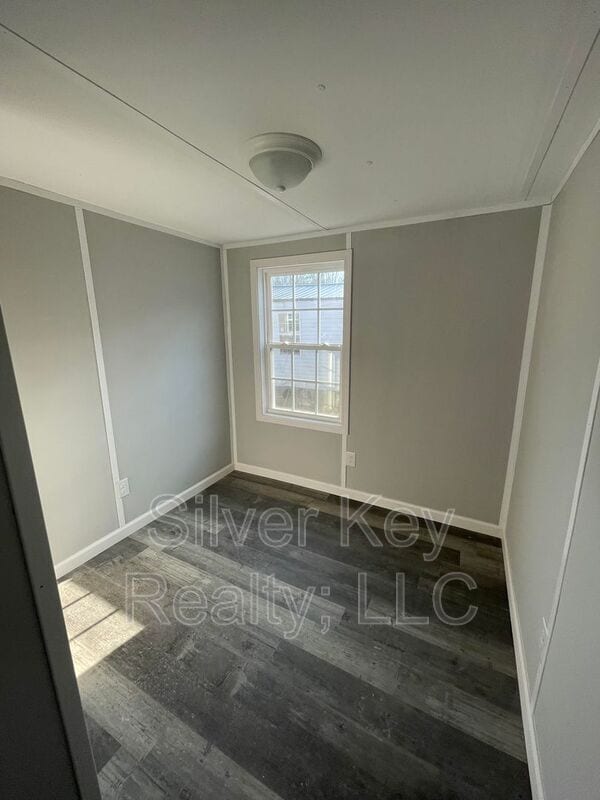 Building Photo - 1004 S Jackson St