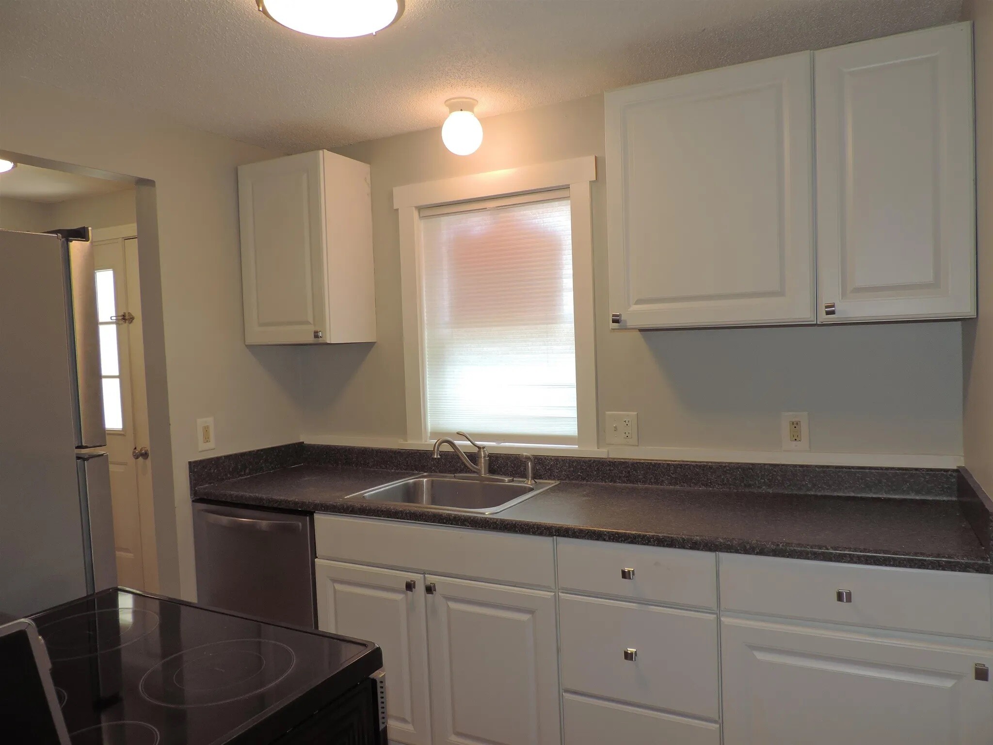 Building Photo - 34 Modena Dr