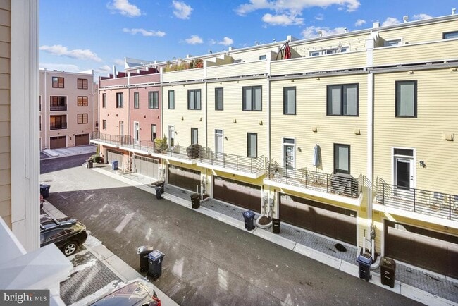 Building Photo - 1222 Main Line Blvd