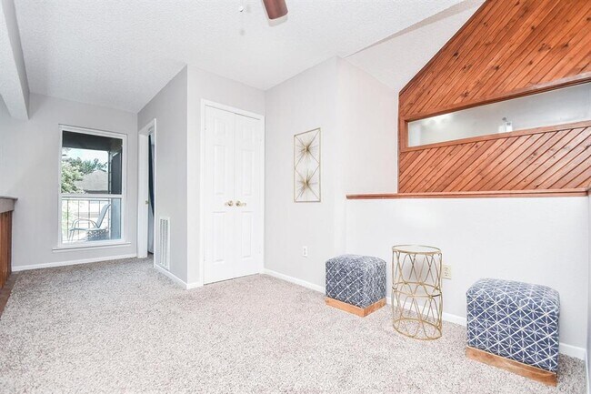 Building Photo - 18143 Bal Harbour Dr