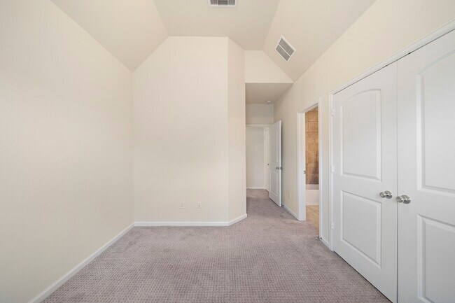 Building Photo - 9910 Spring Shadows Park Cir