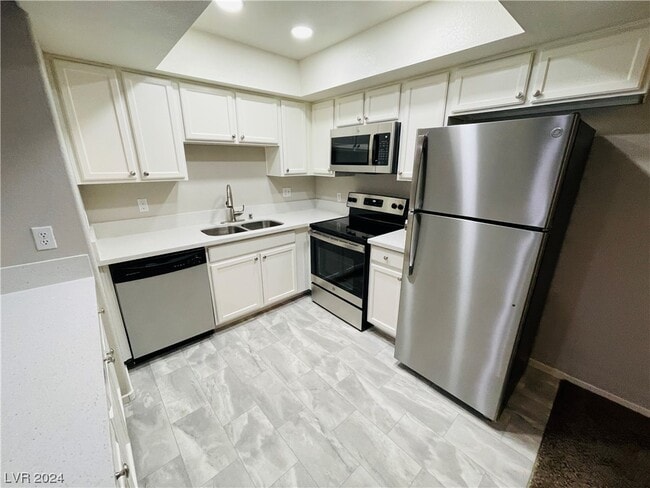 Building Photo - 8410 Eldora Ave