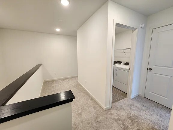 Building Photo - 4748 Airlake Curv