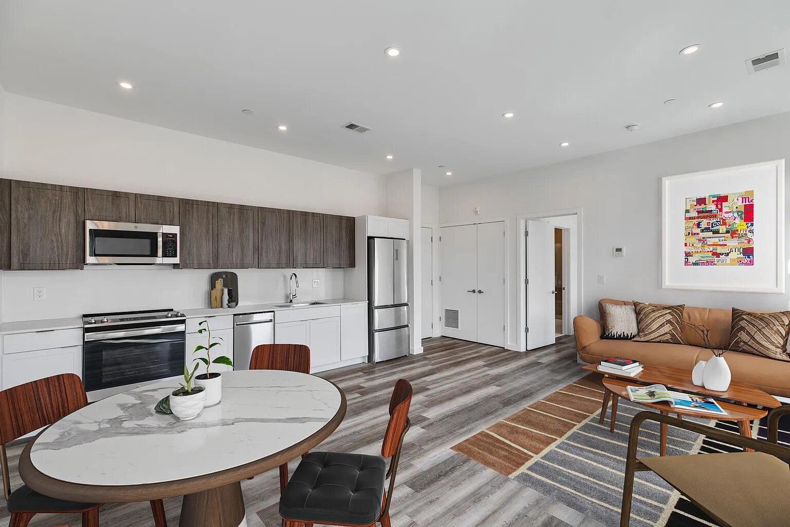 Building Photo - 860 N 3rd St