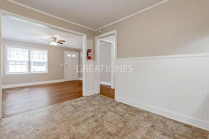 Building Photo - 125 S Ridgell St