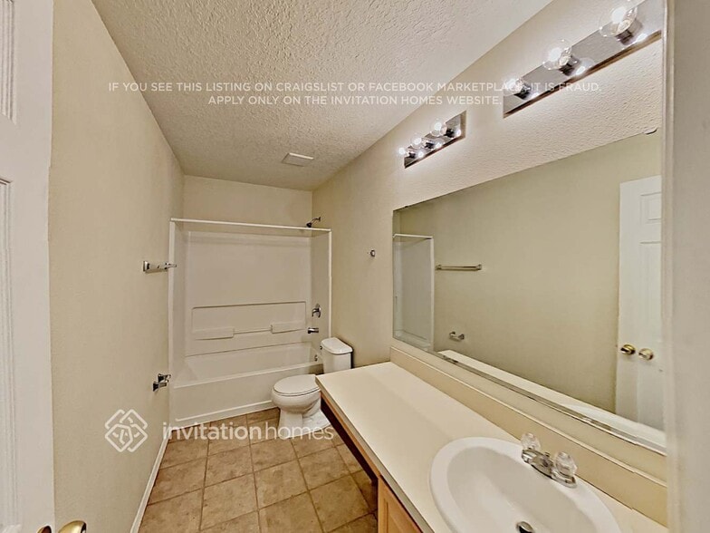 Building Photo - 7273 Wakeview Dr