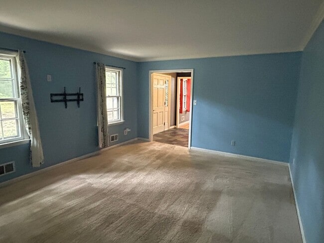 Building Photo - 5 Bed | 3.5 Bath House in Raleigh