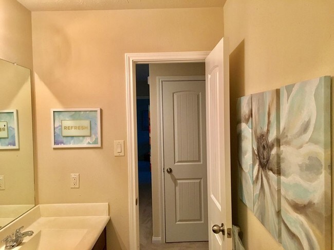 Building Photo - 3947 Amalfi Shores Ct