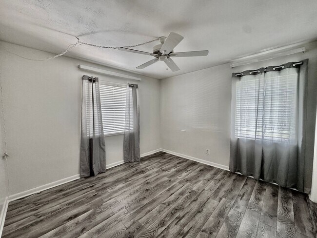 Building Photo - 600 Royal Palm Blvd