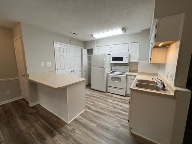 Building Photo - 2909 Spring Garden St