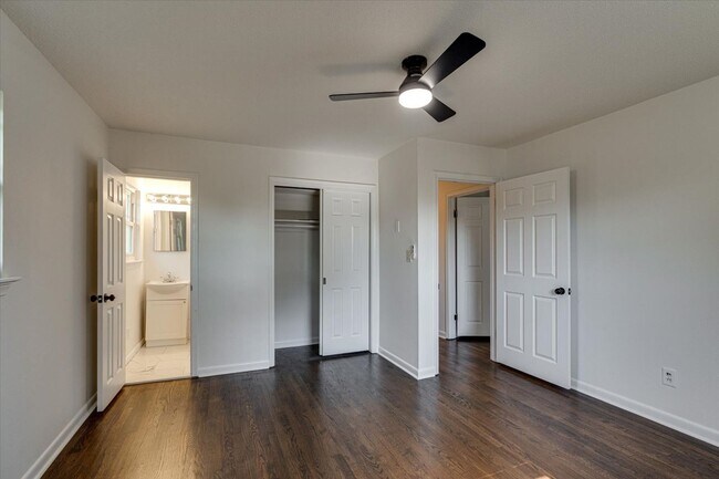 Building Photo - Four Bedroom Two Bathroom House