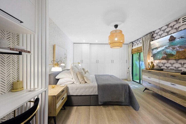 Building Photo - 1605 S US Hwy 1