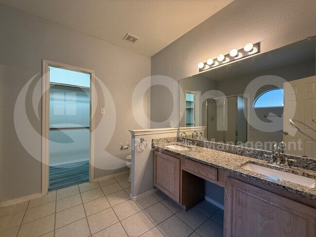 Building Photo - 1113 Shadowridge Cir
