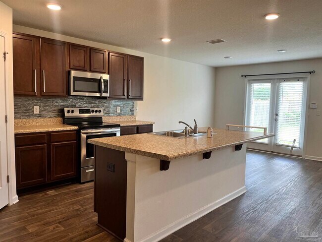Building Photo - 5862 Blackhorse Cir