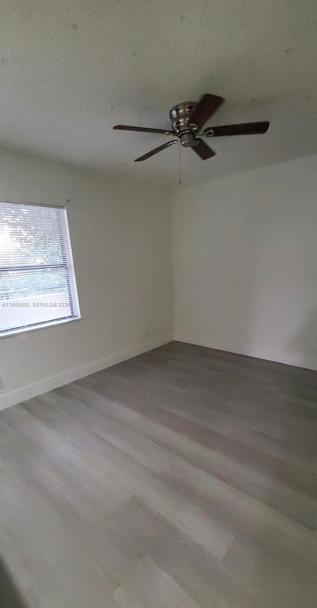 Building Photo - 9999 Summerbreeze Dr