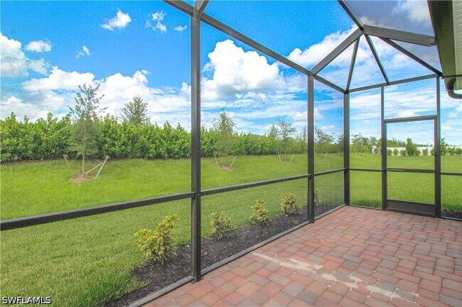 Building Photo - 2156 Dragonfruit Wy