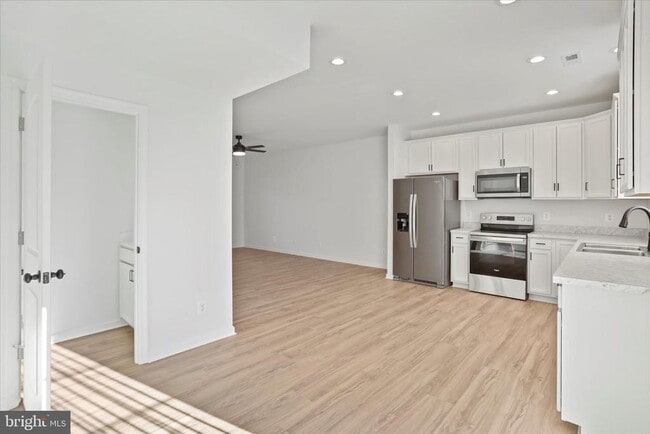 Building Photo - 118 Windsor Knit Rd